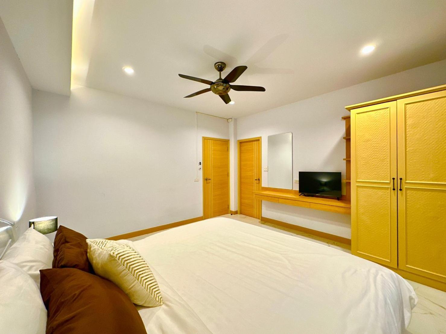 Villa Tagvilla Suksabai In 04 Bedroom