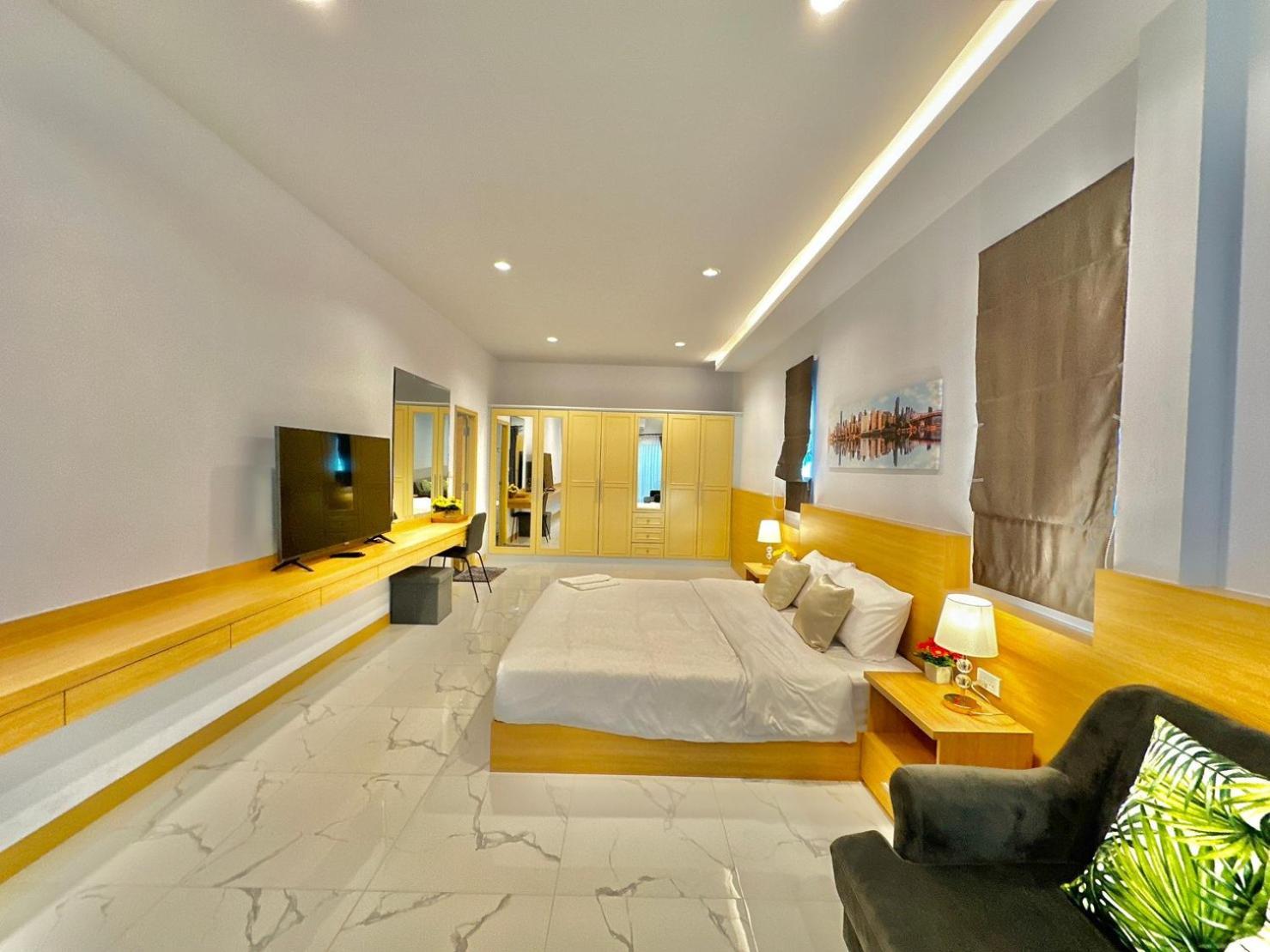Villa Tagvilla Suksabai In 04 Bedroom Pattaya