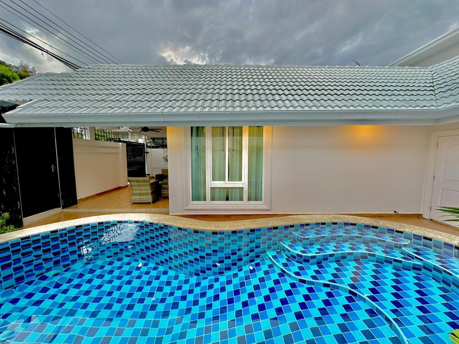 Tagvilla Suksabai In 04 Bedroom Villa *