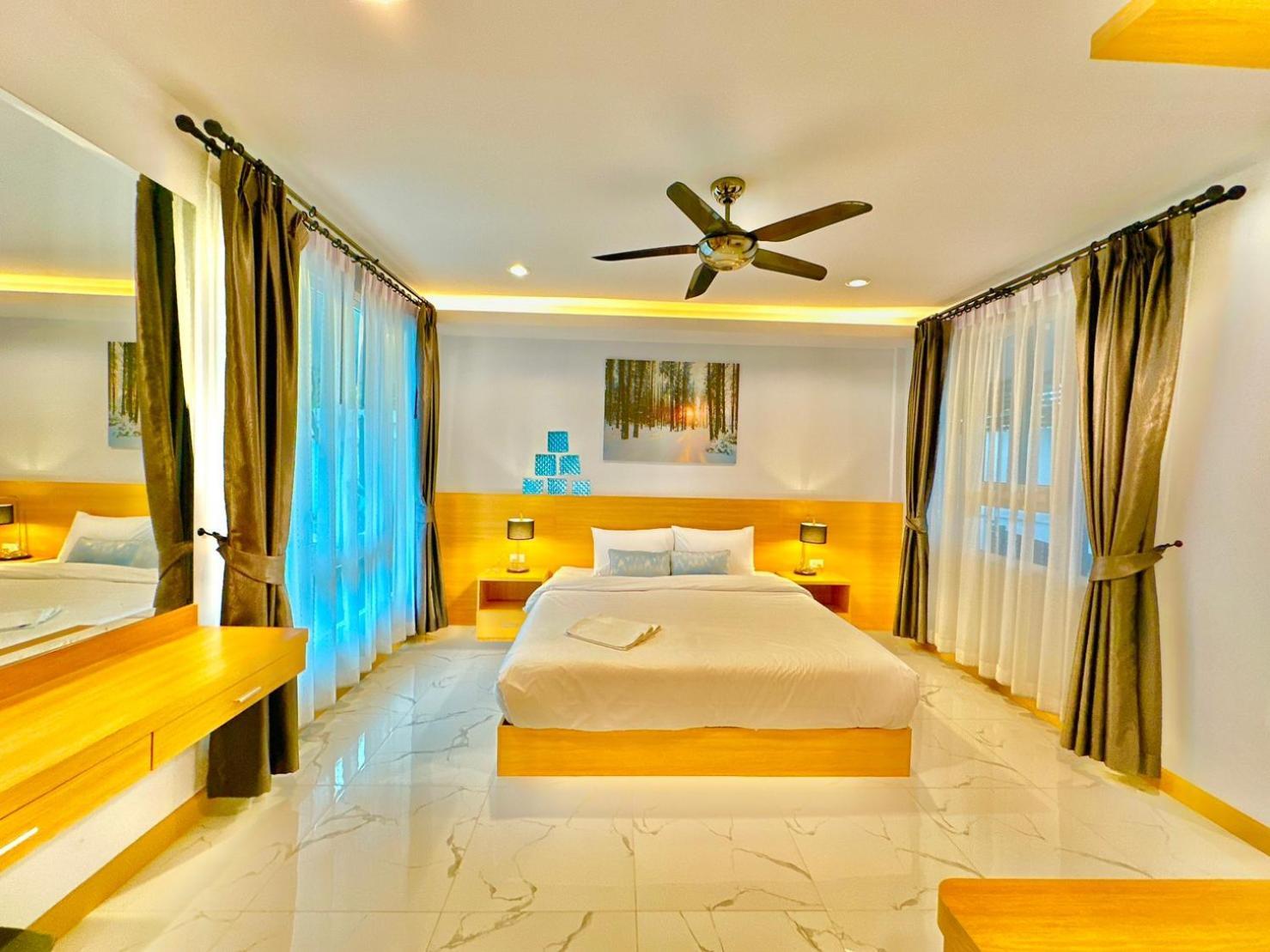 Tagvilla Suksabai In 04 Bedroom Villa