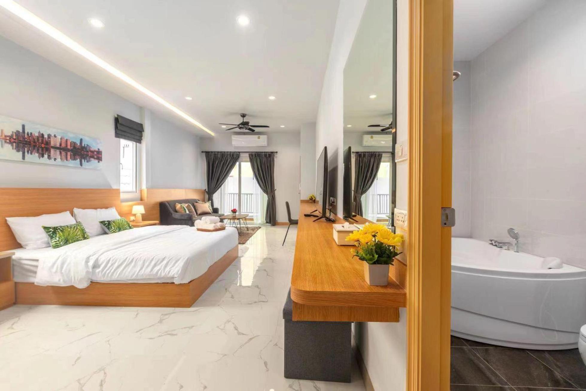 Tagvilla Suksabai In 04 Bedroom Villa *